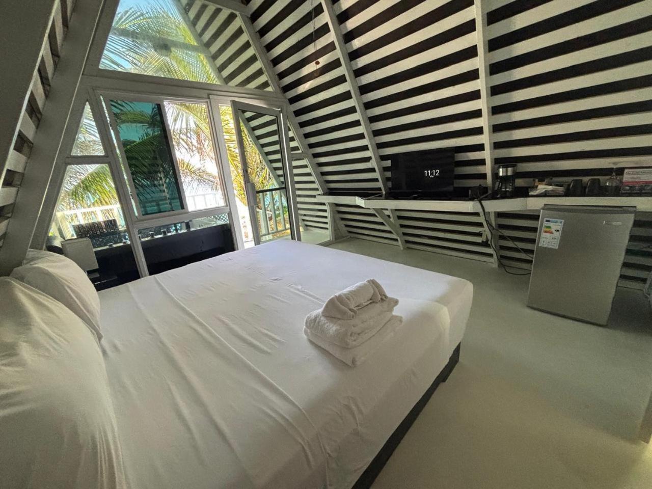 The Sea Cliff Hotel Resort & Spa Port Antonio Exterior photo